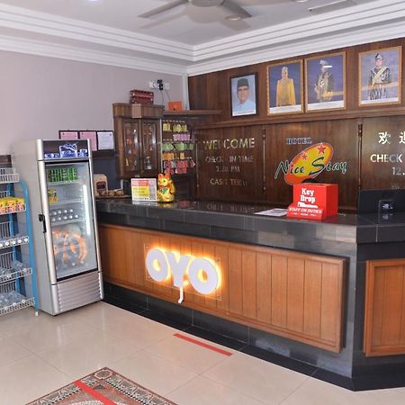 Nice Stay Hotel Raub Exterior photo